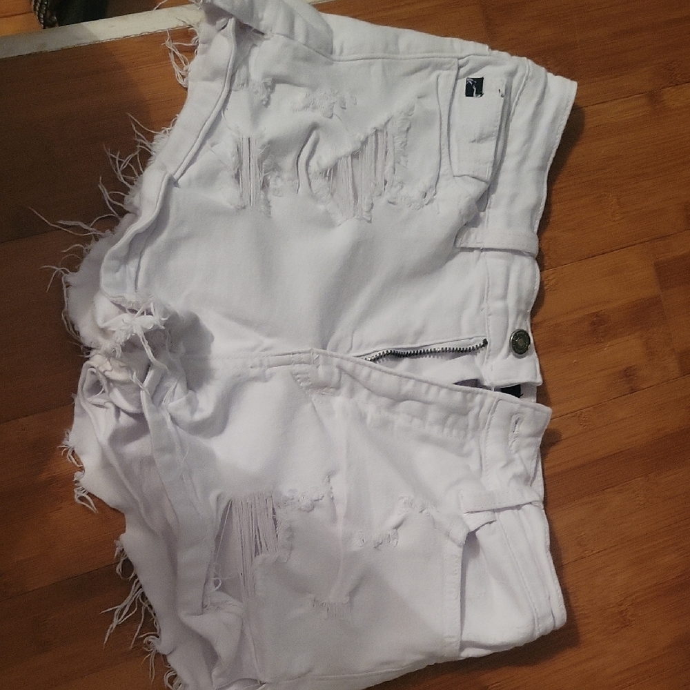 KanCan White Distressed Jean Shorts